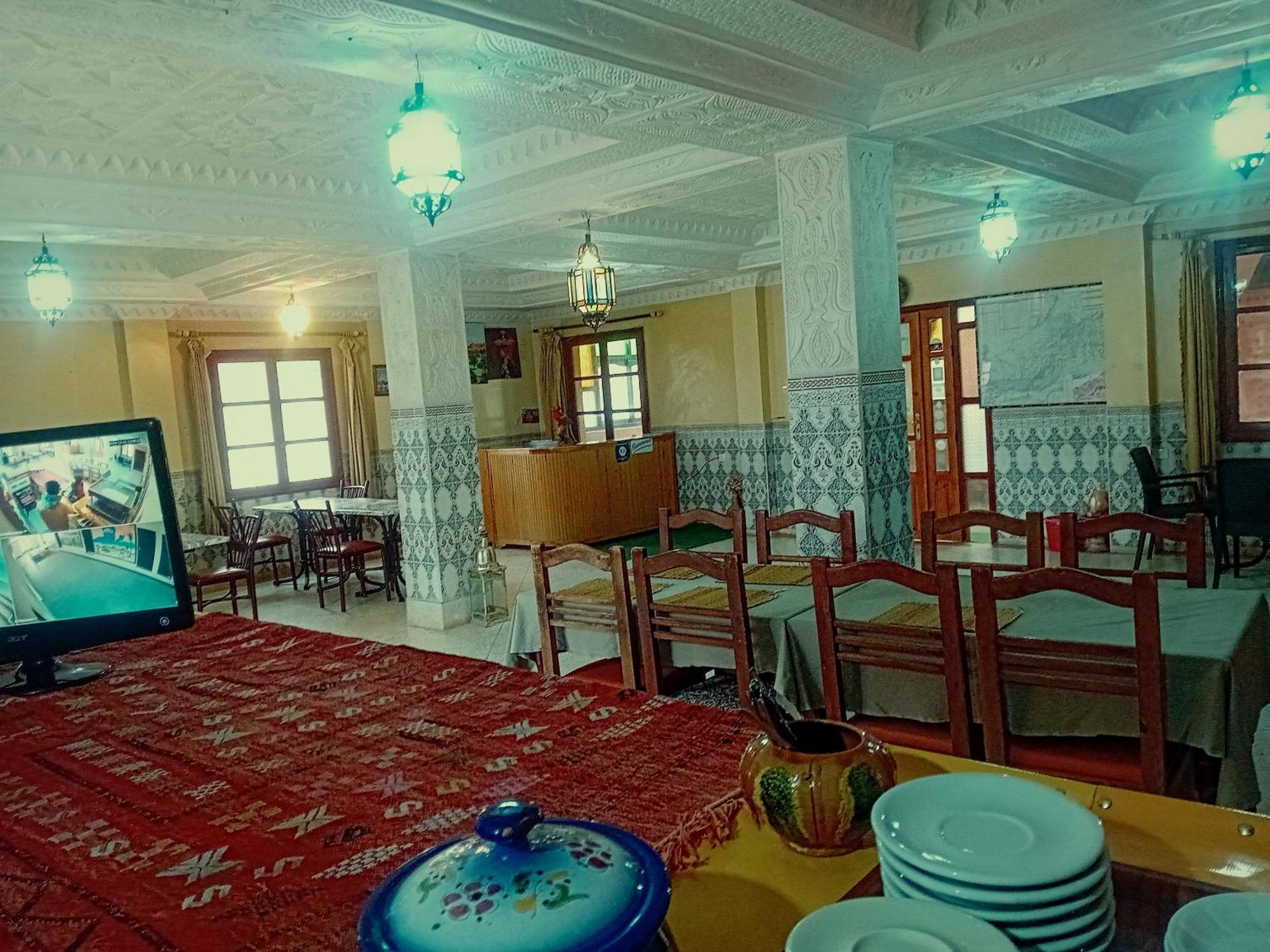 Hotel Almanader Boumalne Buitenkant foto