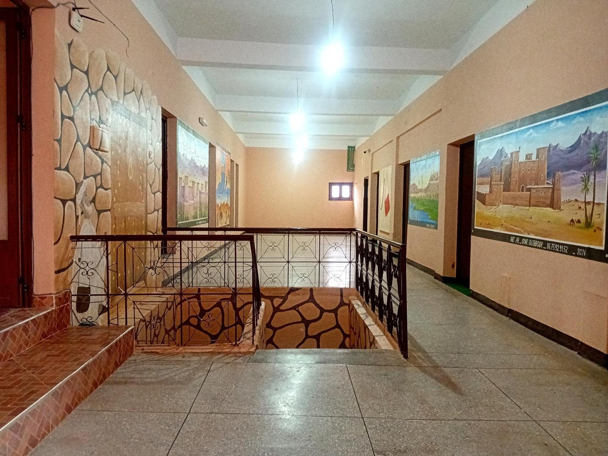 Hotel Almanader Boumalne Buitenkant foto
