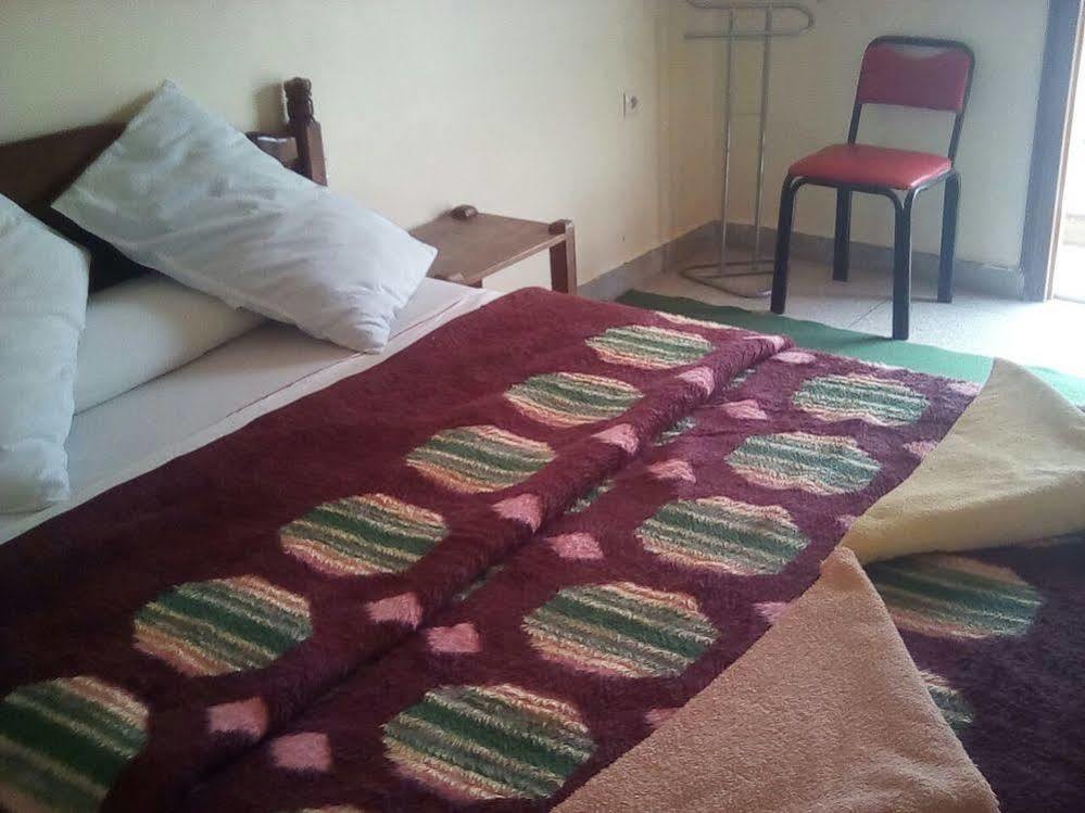 Hotel Almanader Boumalne Buitenkant foto